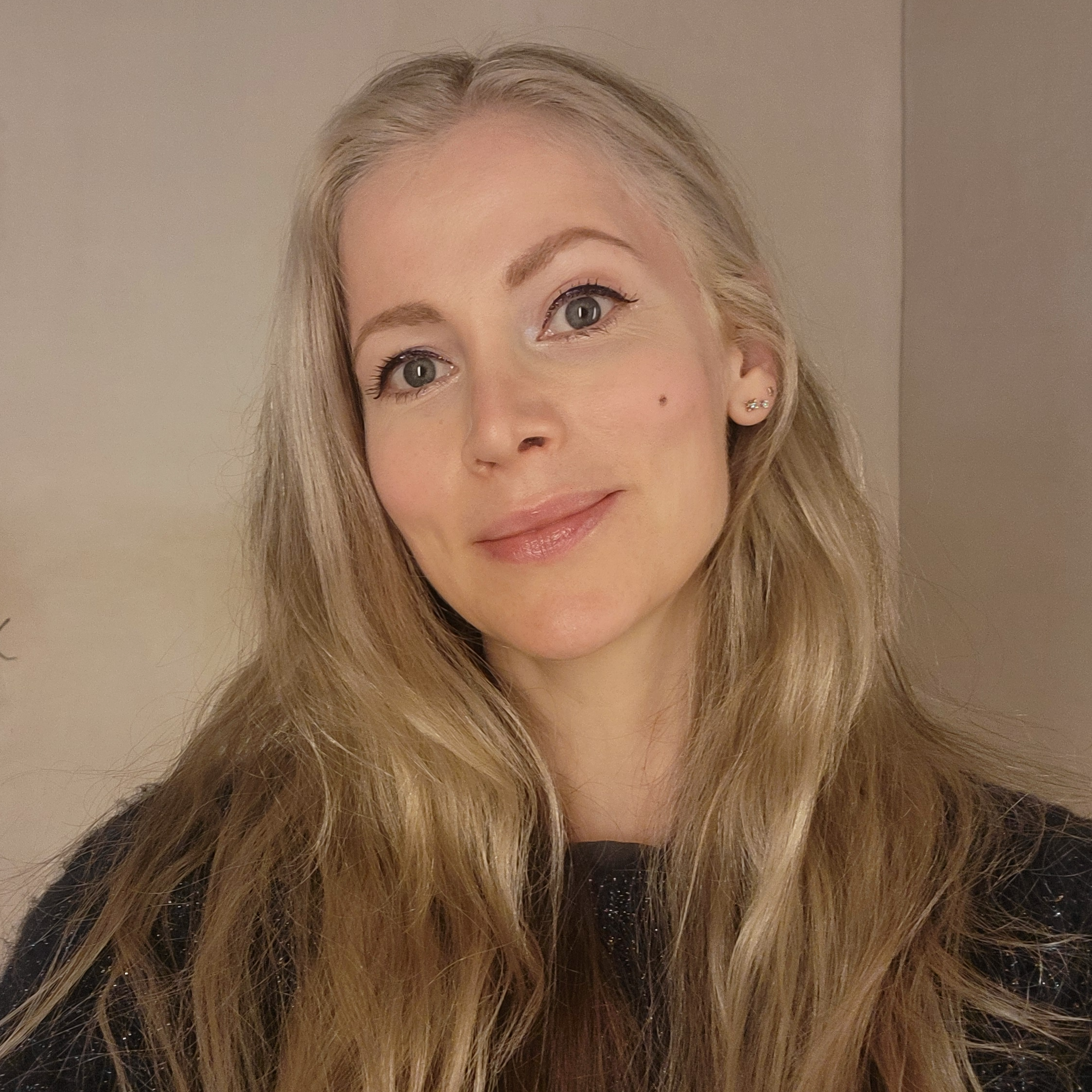 Anna Hooton profile photo